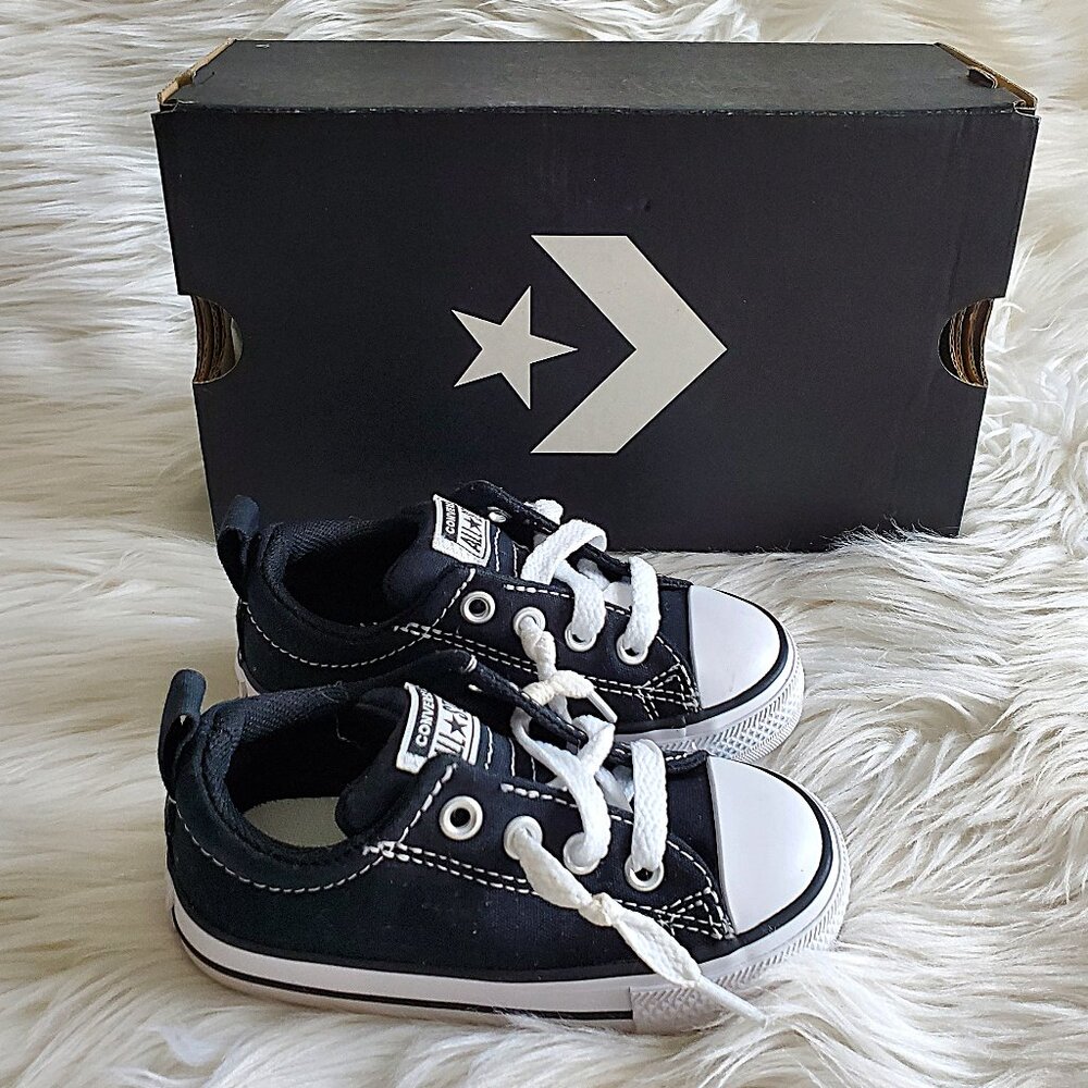 Converse All Star Black/White Kid's Chuck Taylor Street Low Top Sneakers SZ 6